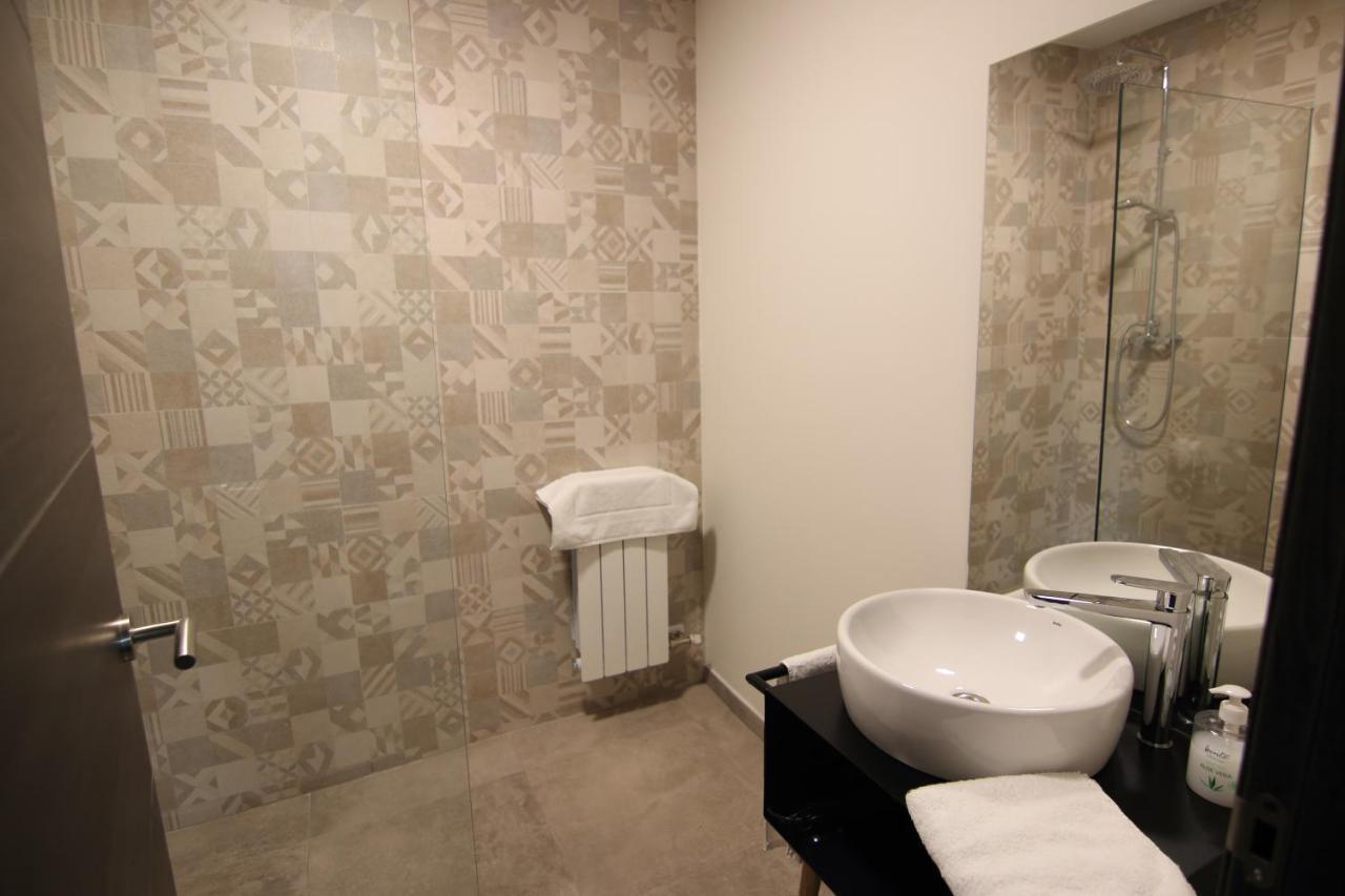 Apartamentos Cubicos Bronchales Luaran gambar